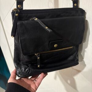 Y2K Minimalist Utility/Crossbody/ Marco Giovanni Black Leather/‎ Travel